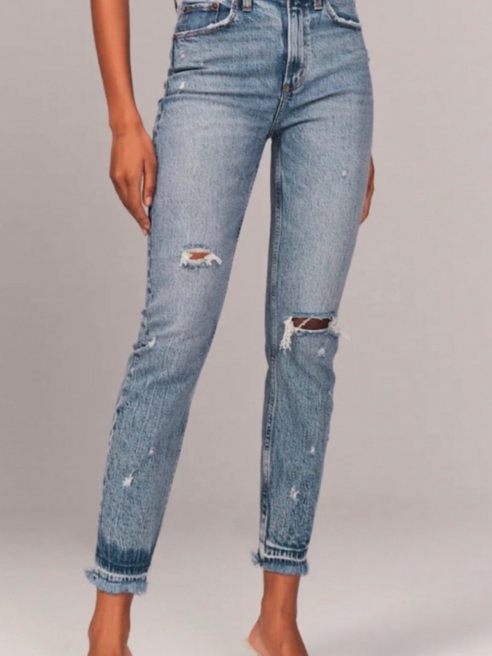 Abercrombie & Fitch The High Rise Mom Jean
